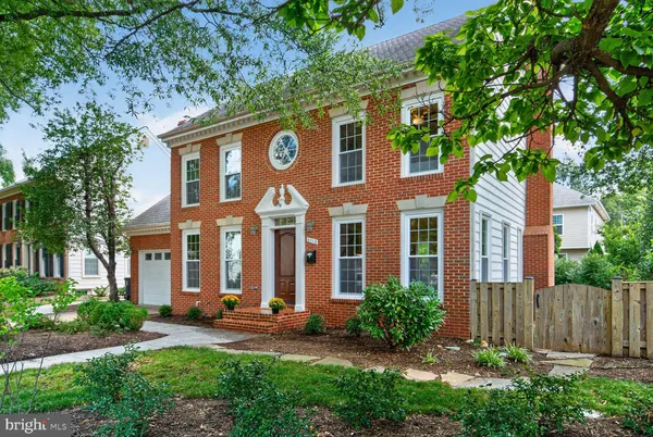 $1,175,000 | 4714 8th Street South, Arlington, VA 22204