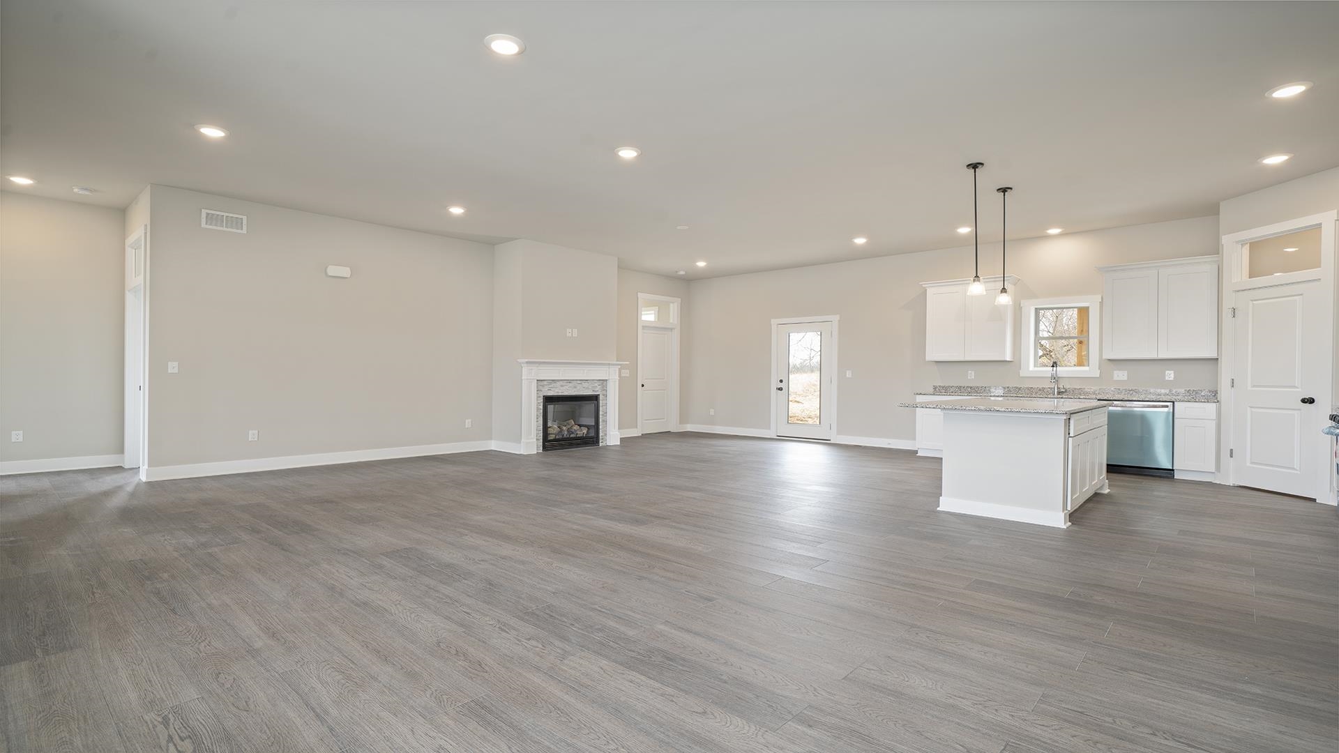 9621 Lismore Road Roscoe, IL 61073 - Photo 13 of 30 Gallery Image 13