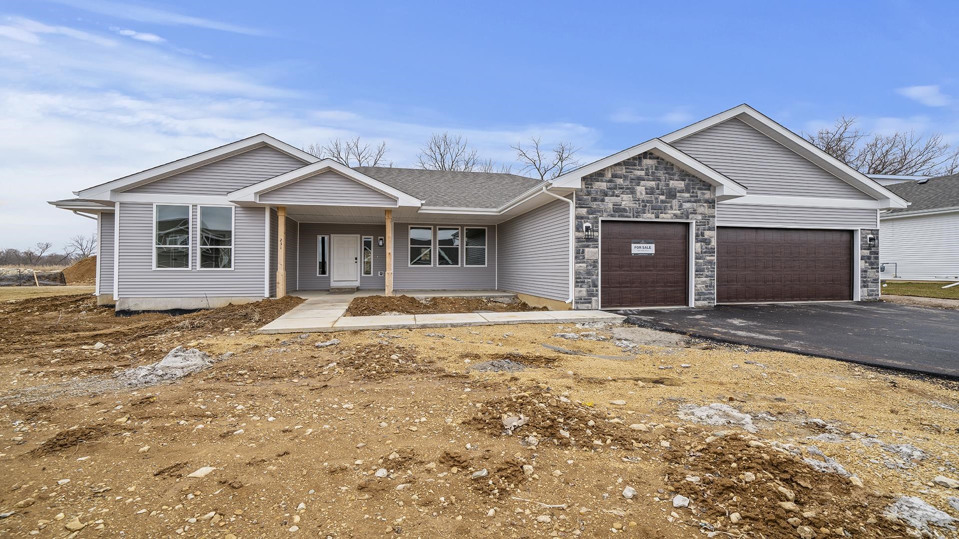 9621 Lismore Road Roscoe, IL 61073 - Photo 4 of 30 Gallery Image 4