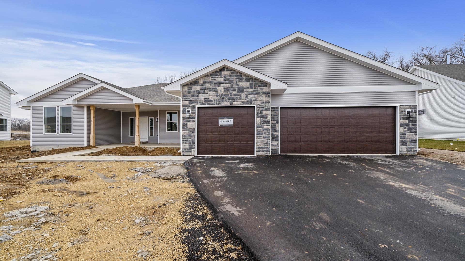 9621 Lismore Road Roscoe, IL 61073 - Photo 5 of 30 Gallery Image 5