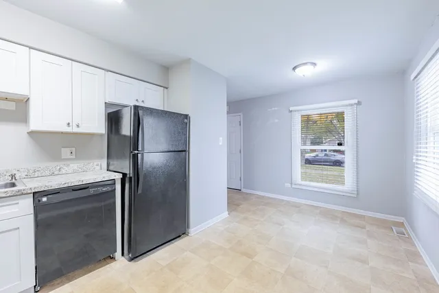 $229,900 | 16753 Hilltop Avenue, Orland Hills, IL 60487