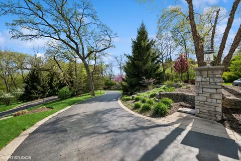 $2,650,000 | 109 Remington Drive, Barrington Hills, IL 60010