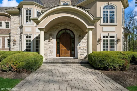 $2,650,000 | 109 Remington Drive, Barrington Hills, IL 60010