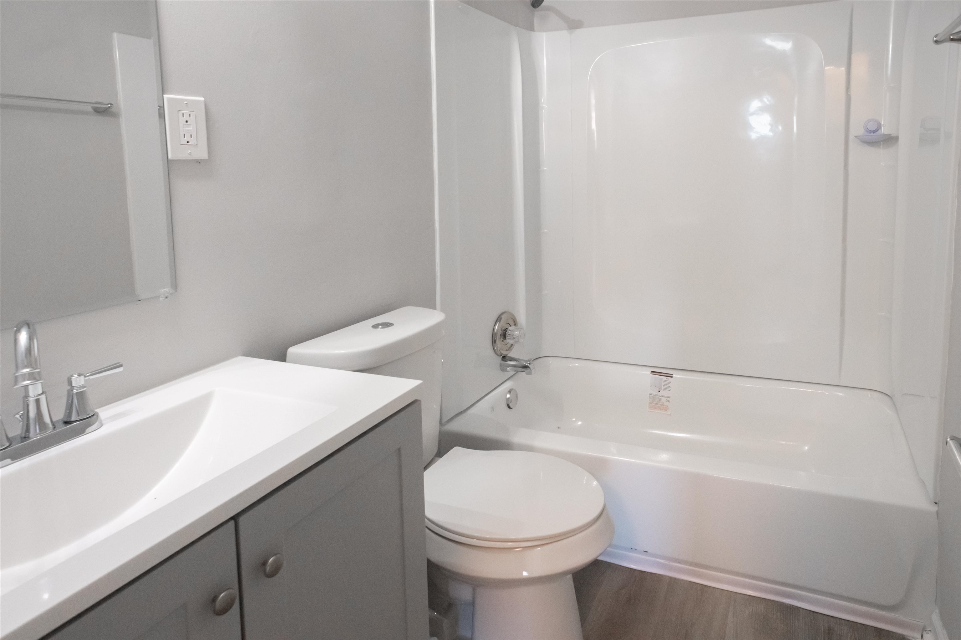 4501 Westmont Road Memphis, TN 38109 - Photo 4 of 9 Gallery Image 4