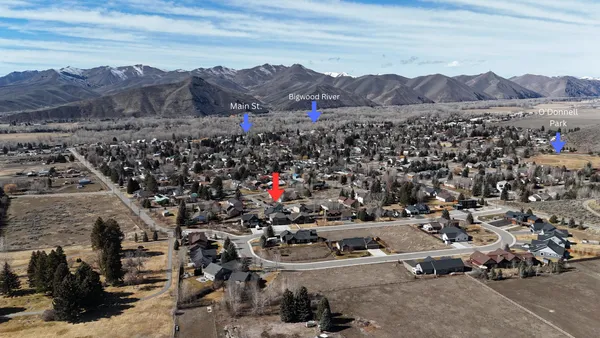 $1,197,000 | 471 Maple Ridge Loop, Bellevue, ID 83313