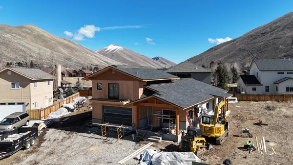 $1,197,000 | 471 Maple Ridge Loop, Bellevue, ID 83313