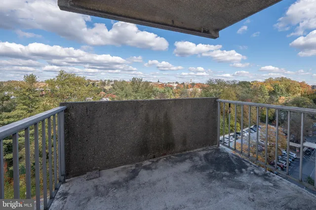 $290,000 | 1001 City Avenue, Unit EC1106, Wynnewood, PA 19096