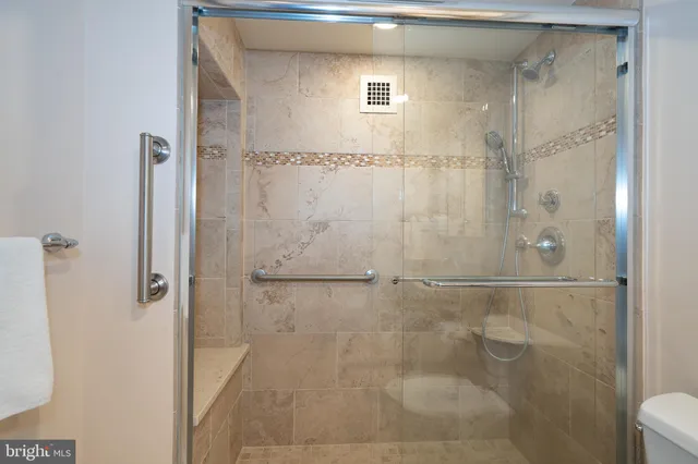 $290,000 | 1001 City Avenue, Unit EC1106, Wynnewood, PA 19096