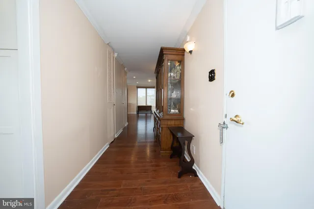 $290,000 | 1001 City Avenue, Unit EC1106, Wynnewood, PA 19096