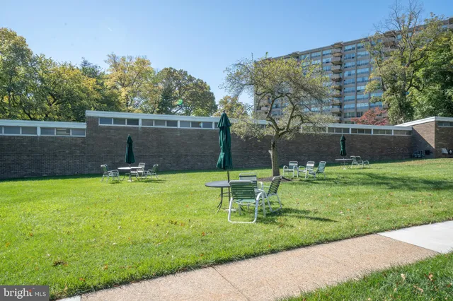 $290,000 | 1001 City Avenue, Unit EC1106, Wynnewood, PA 19096