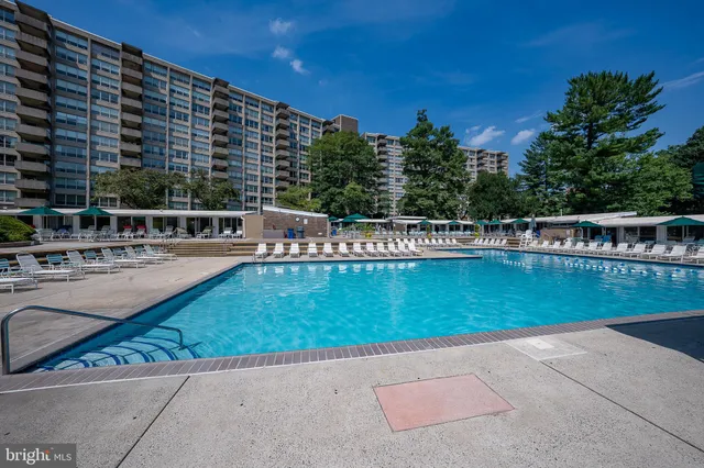 $290,000 | 1001 City Avenue, Unit EC1106, Wynnewood, PA 19096