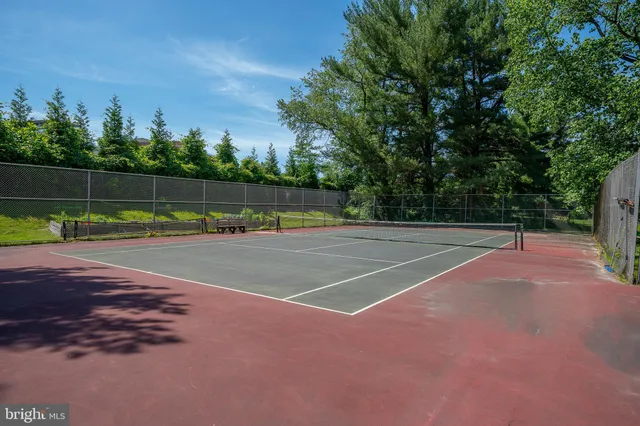 $290,000 | 1001 City Avenue, Unit EC1106, Wynnewood, PA 19096