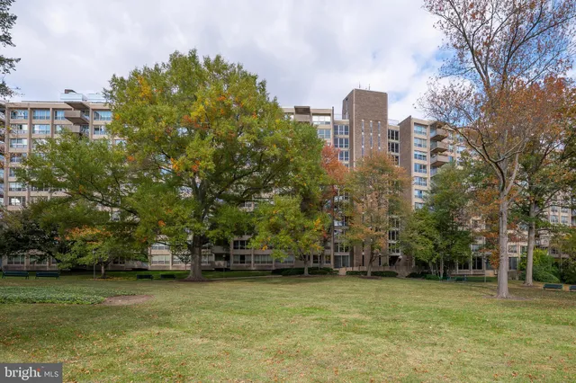 $290,000 | 1001 City Avenue, Unit EC1106, Wynnewood, PA 19096