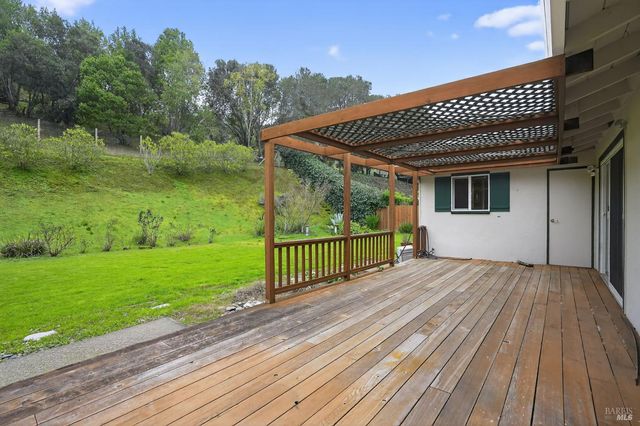 $1,200,000 | 920 Calle Paseo, Novato, CA 94949