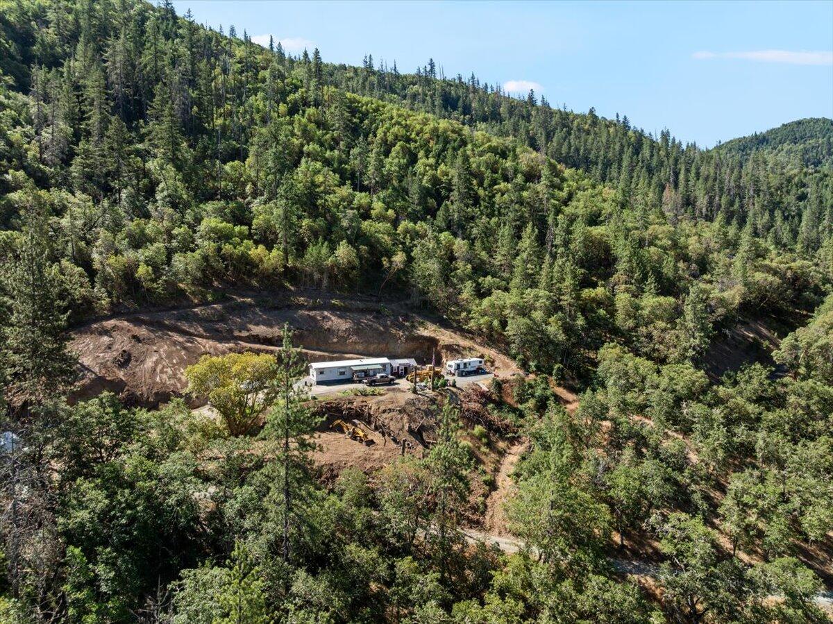 1050 Wards Creek Road Rogue River, OR 97537 - Photo 15 of 20 02-DJI_0445