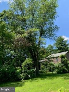 2735 Edge Hill Road Huntingdon Valley, PA 19006 - Photo 3 of 17 Rear of House