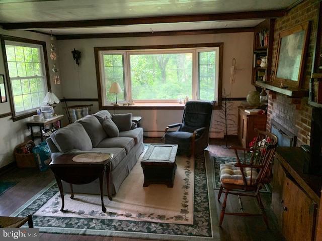 2735 Edge Hill Road Huntingdon Valley, PA 19006 - Photo 5 of 17 Family room