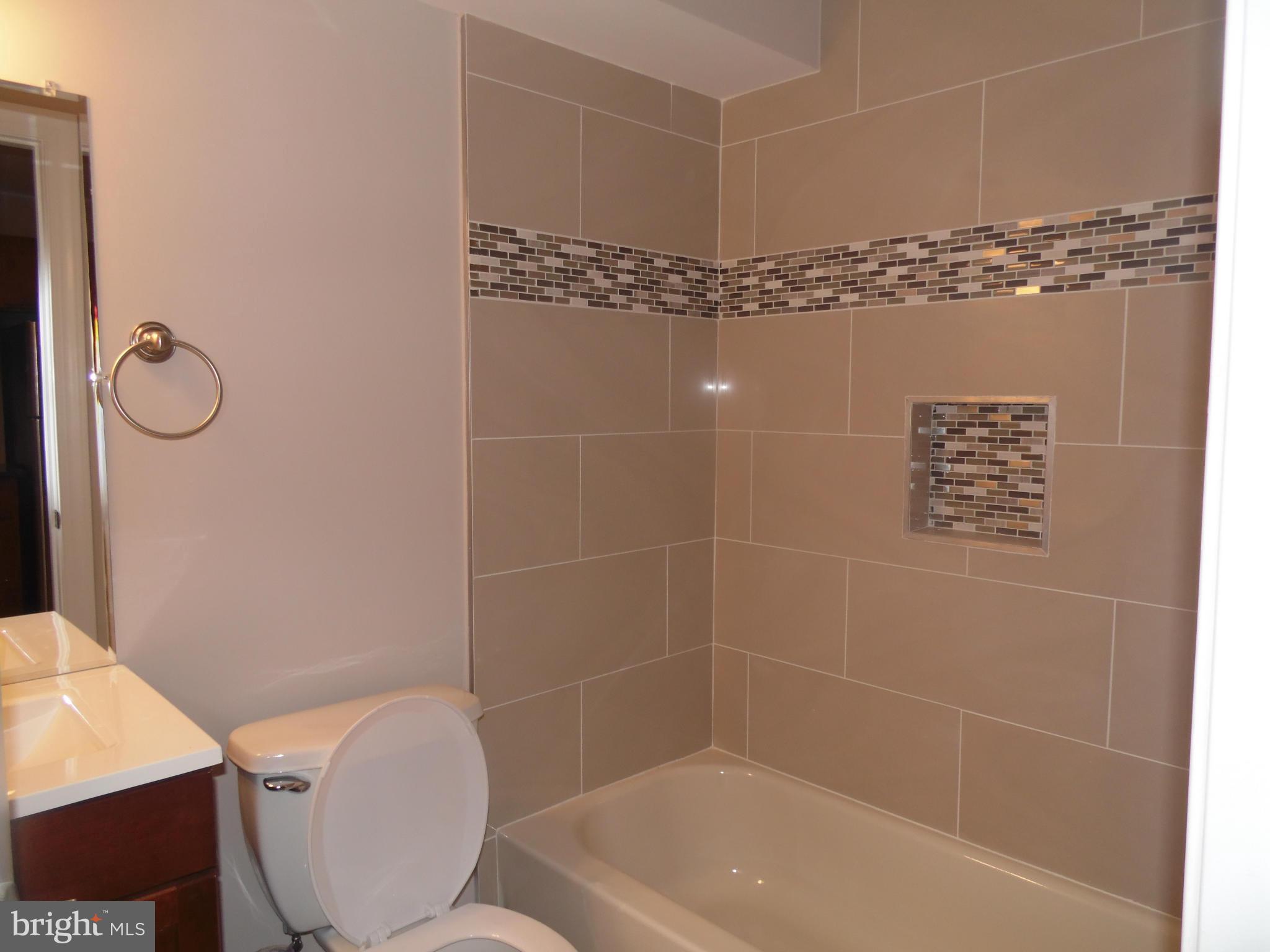 833 Decatur Street Northwest Washington, DC 20011 - Photo 25 of 29 Bath