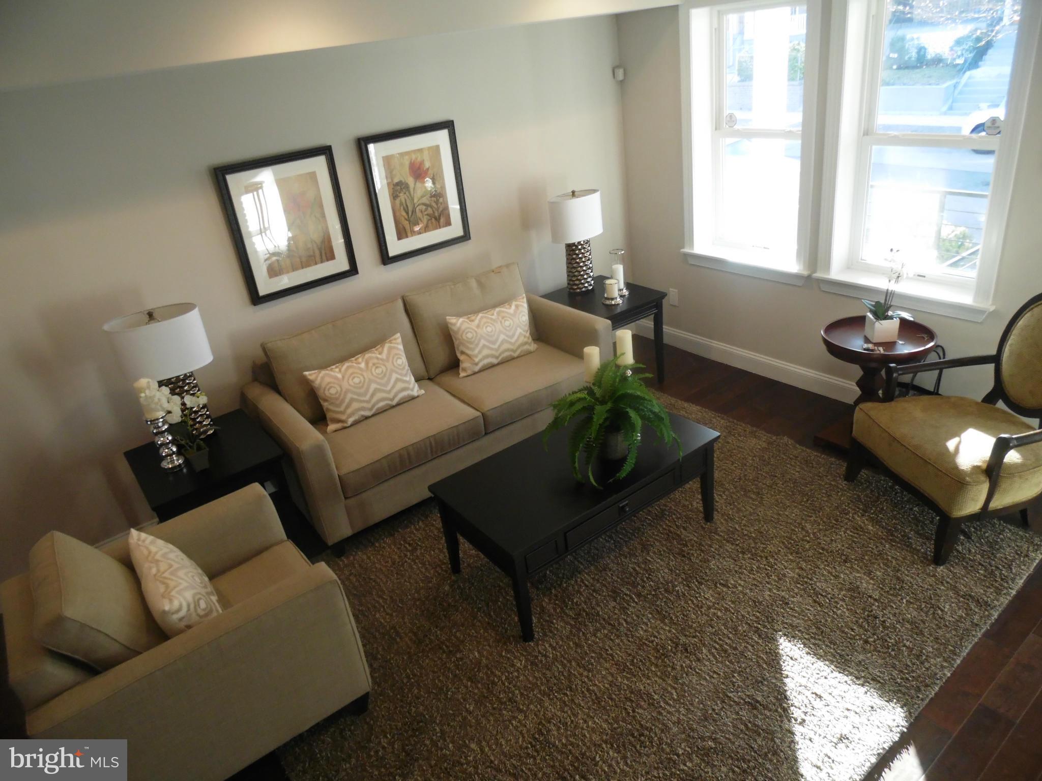 833 Decatur Street Northwest Washington, DC 20011 - Photo 5 of 29 Living Room