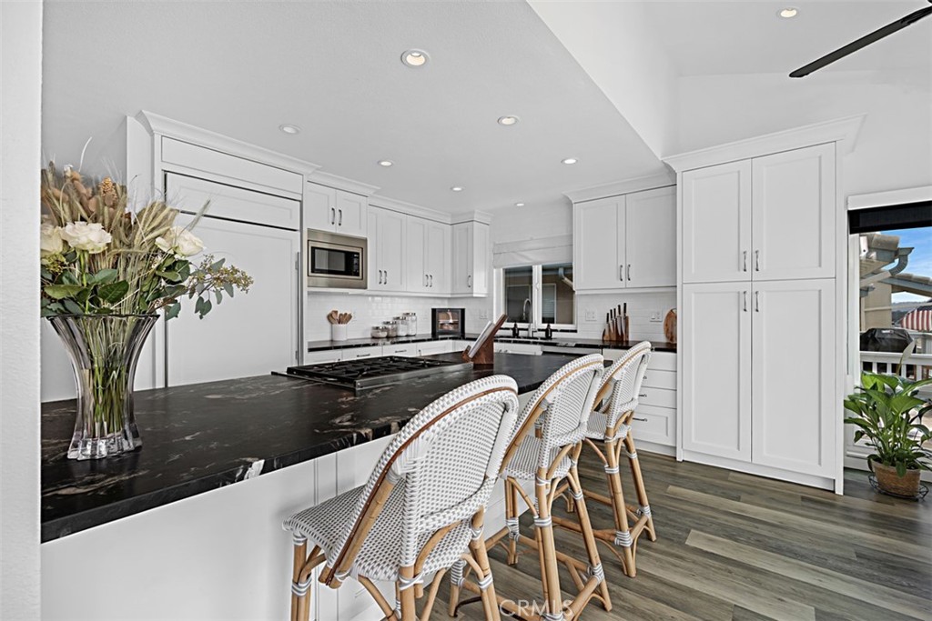 219 Turf View Drive Solana Beach, CA 92075 - Photo 11 of 26