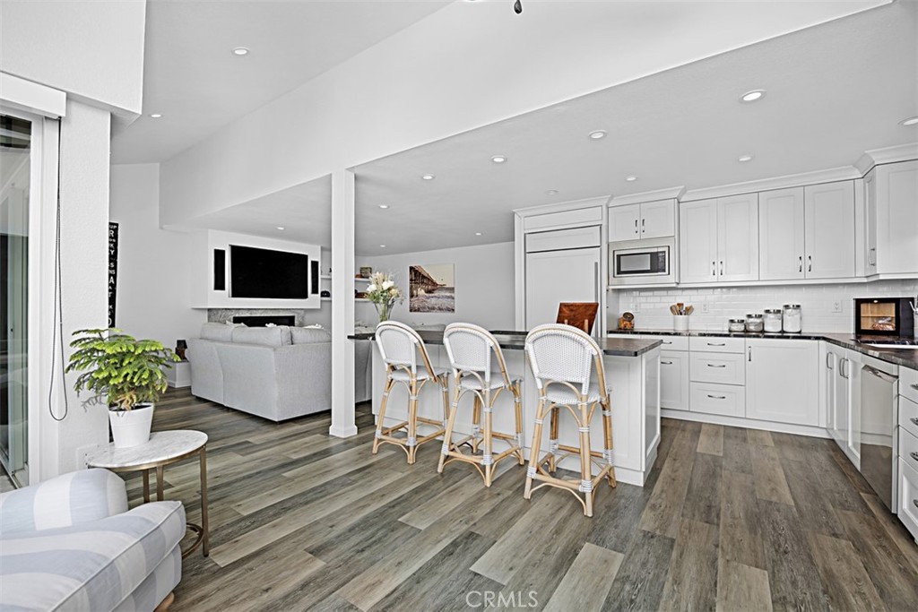 219 Turf View Drive Solana Beach, CA 92075 - Photo 10 of 26