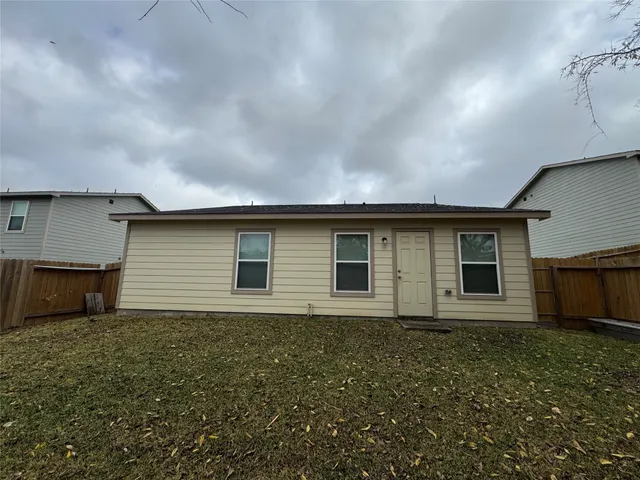 $1,700 | 14132 Harlequin Drive, Willis, TX 77318