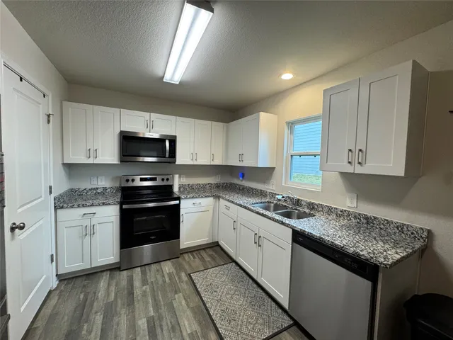 $1,700 | 14132 Harlequin Drive, Willis, TX 77318