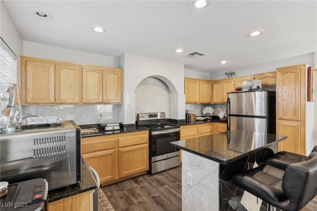 7194 Cestrum Road Las Vegas, NV 89113 - Photo 11 of 41