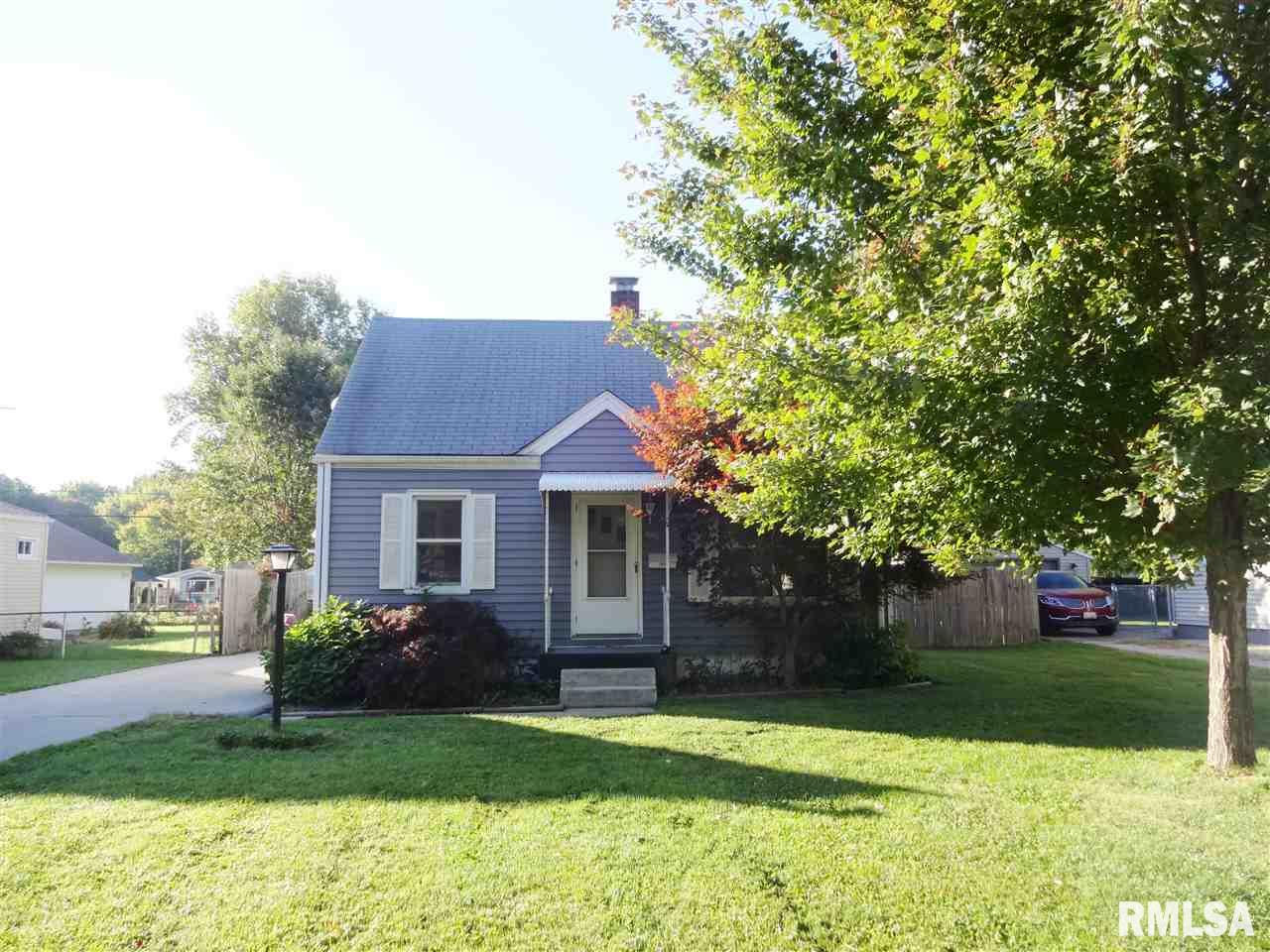 2006 East Hood Street Springfield, IL 62703 - Photo 1 of 26