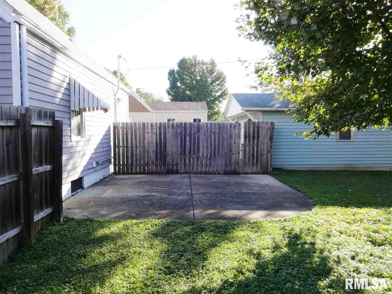 2006 East Hood Street Springfield, IL 62703 - Photo 20 of 26