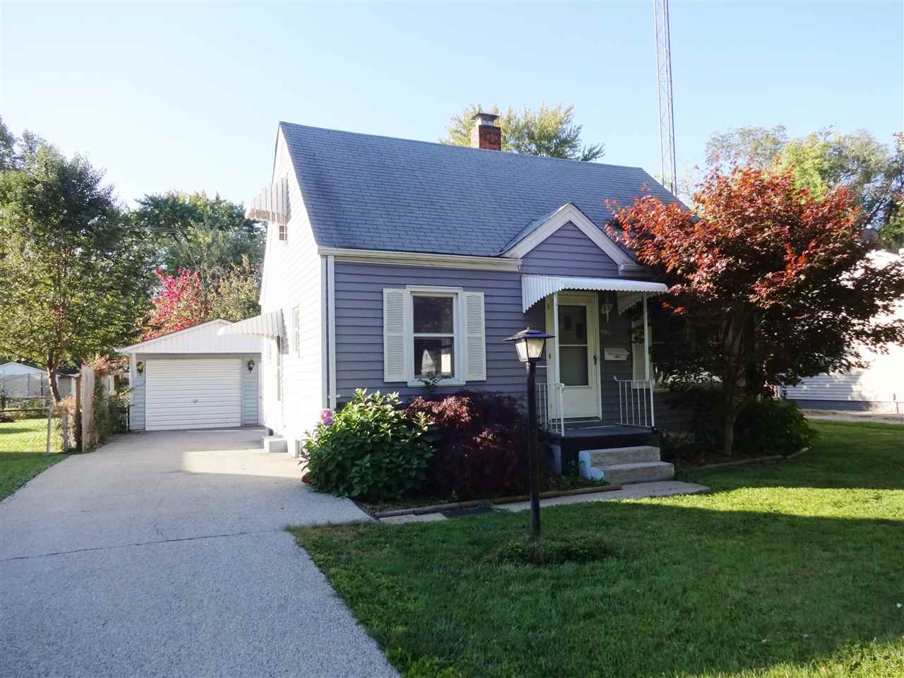 2006 East Hood Street Springfield, IL 62703 - Photo 3 of 26