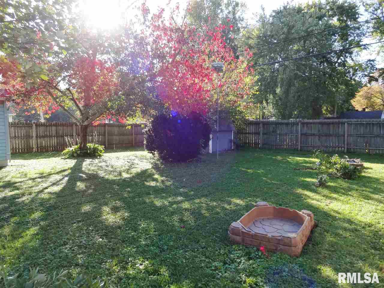 2006 East Hood Street Springfield, IL 62703 - Photo 21 of 26