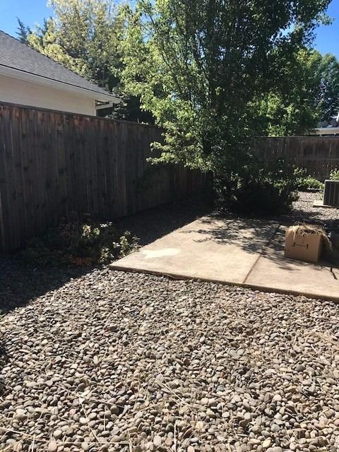 310 Live Oak Loop Central Point, OR 97502 - Photo 12 of 13 Additional Photo