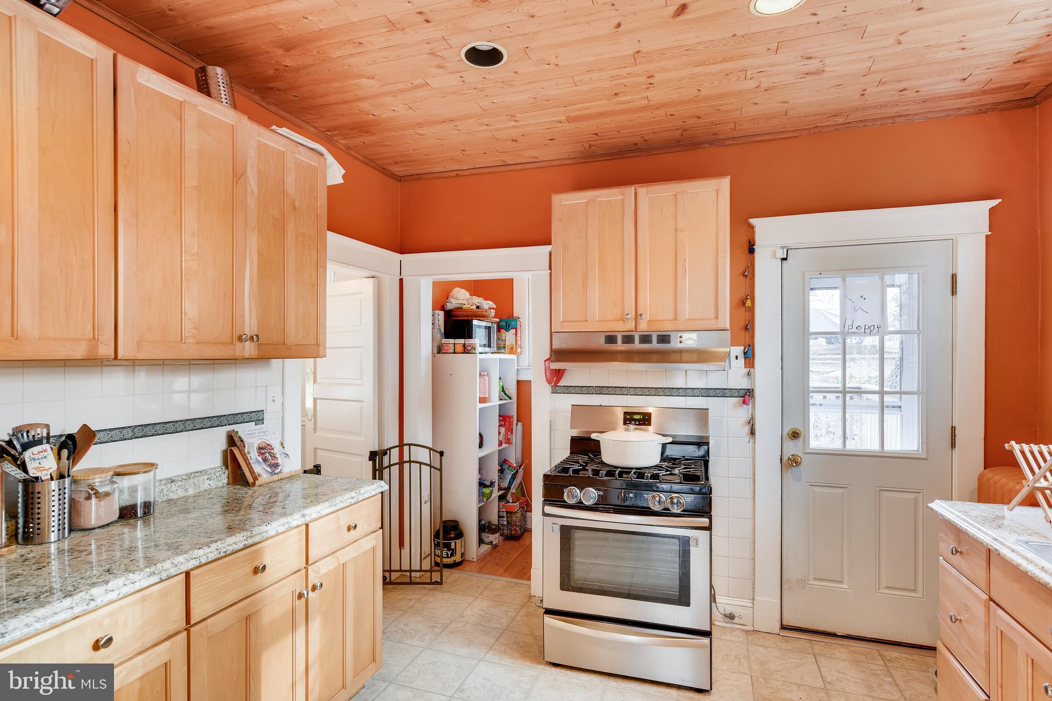 6301 Clearspring Road Baltimore, MD 21212 - Photo 9 of 27