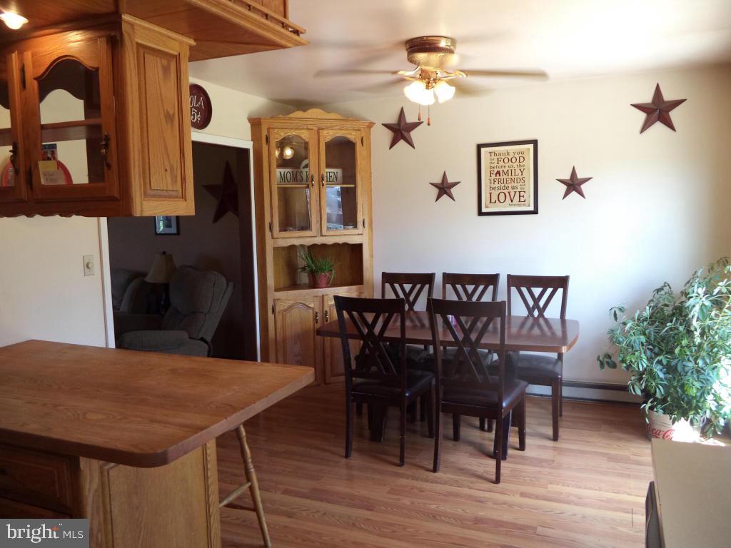 1339 East Meadow Road Manheim, PA 17545 - Photo 9 of 17