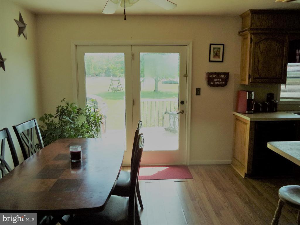 1339 East Meadow Road Manheim, PA 17545 - Photo 10 of 17
