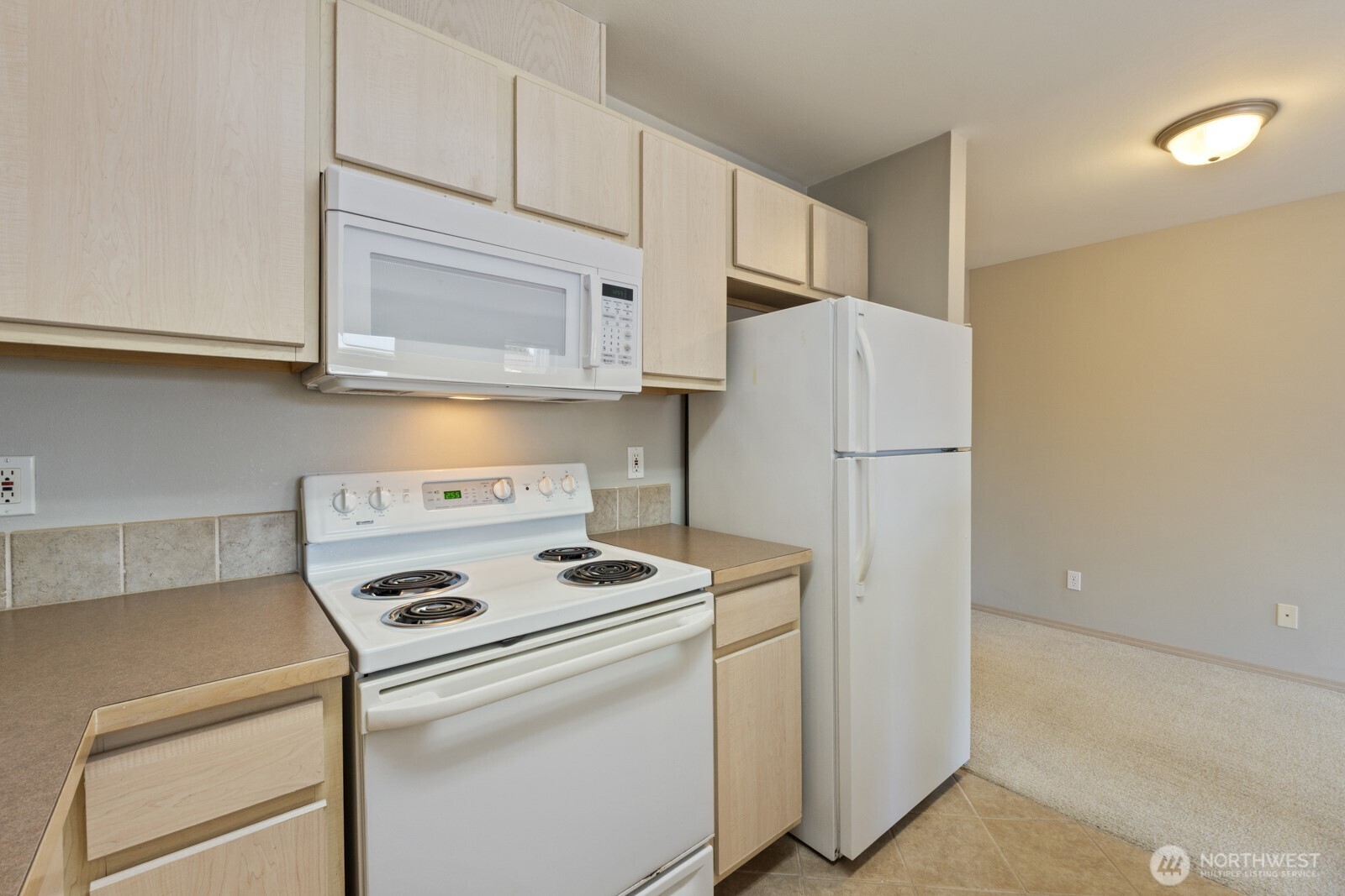 600 North 85th Street, Unit 401 Seattle, WA 98103 - Photo 19 of 39