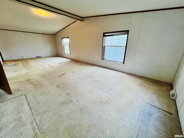 $200,000 | 14809 Sulphur Springs Road, Creal Springs, IL 62922