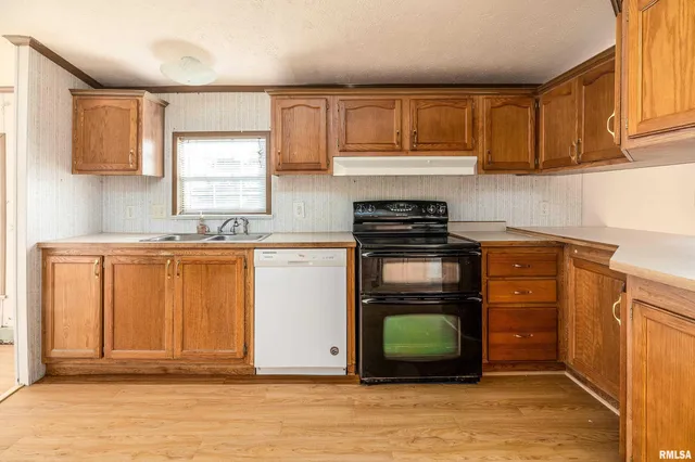 $200,000 | 14809 Sulphur Springs Road, Creal Springs, IL 62922