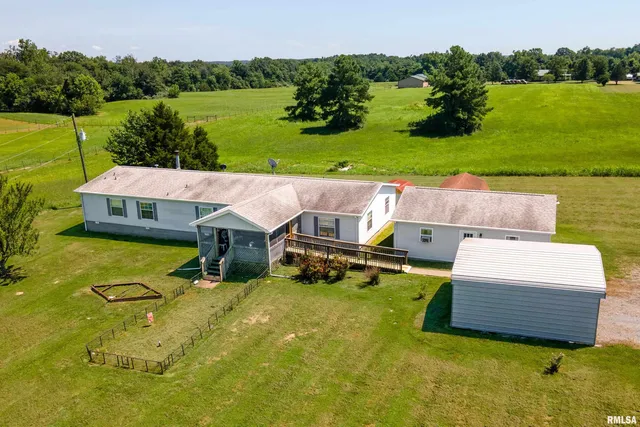 $200,000 | 14809 Sulphur Springs Road, Creal Springs, IL 62922