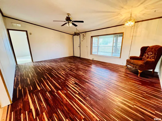 $200,000 | 14809 Sulphur Springs Road, Creal Springs, IL 62922