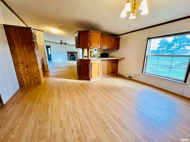 $200,000 | 14809 Sulphur Springs Road, Creal Springs, IL 62922