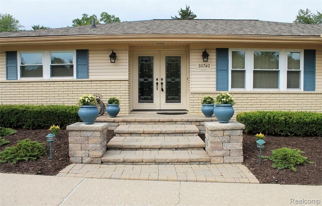 30740 Ridgeway Drive Farmington, MI 48334 - Photo 58 of 58 IMG_1692.JPG