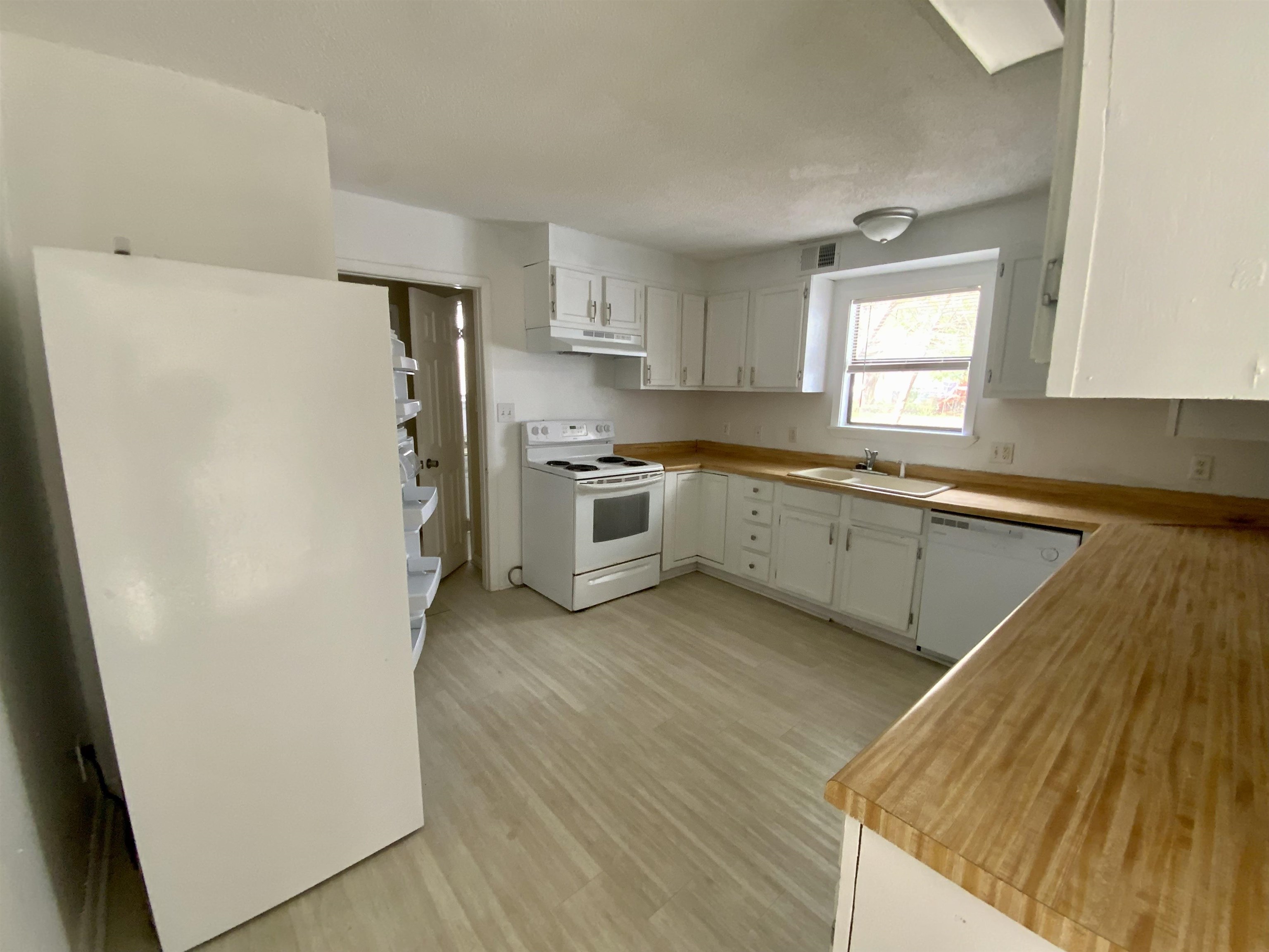 613 West Marigold Avenue Foley, AL 36535 - Photo 5 of 9