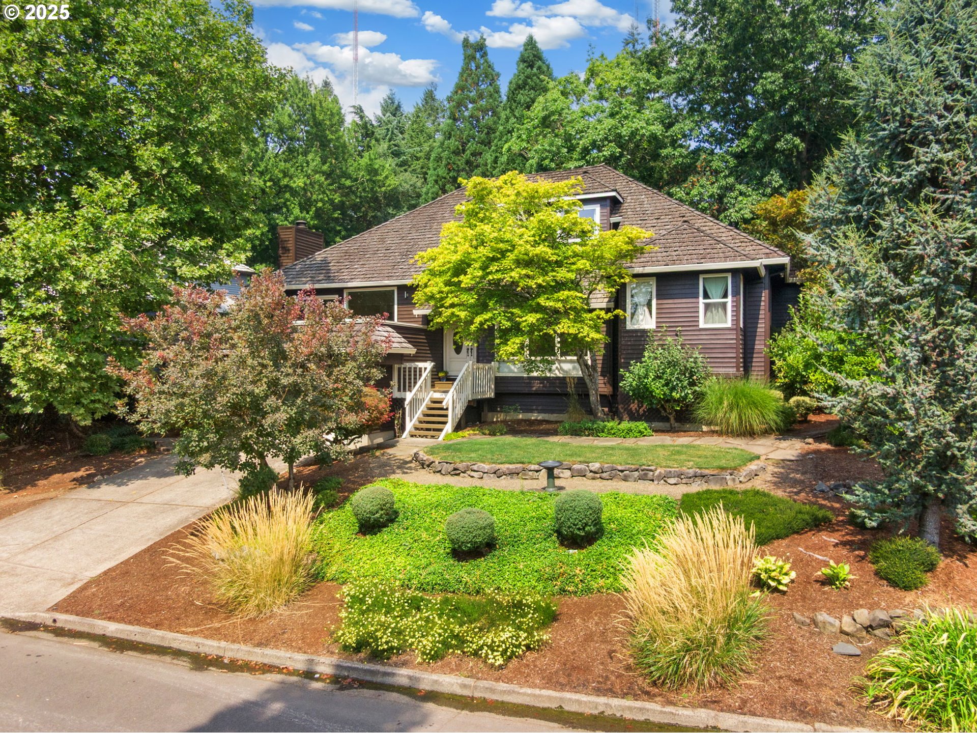 6827 Southwest Windemere Loop Portland, OR 97225 - Photo 2 of 48