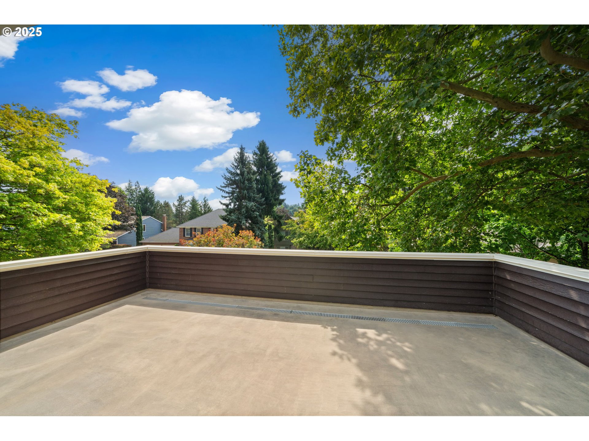 6827 Southwest Windemere Loop Portland, OR 97225 - Photo 39 of 48