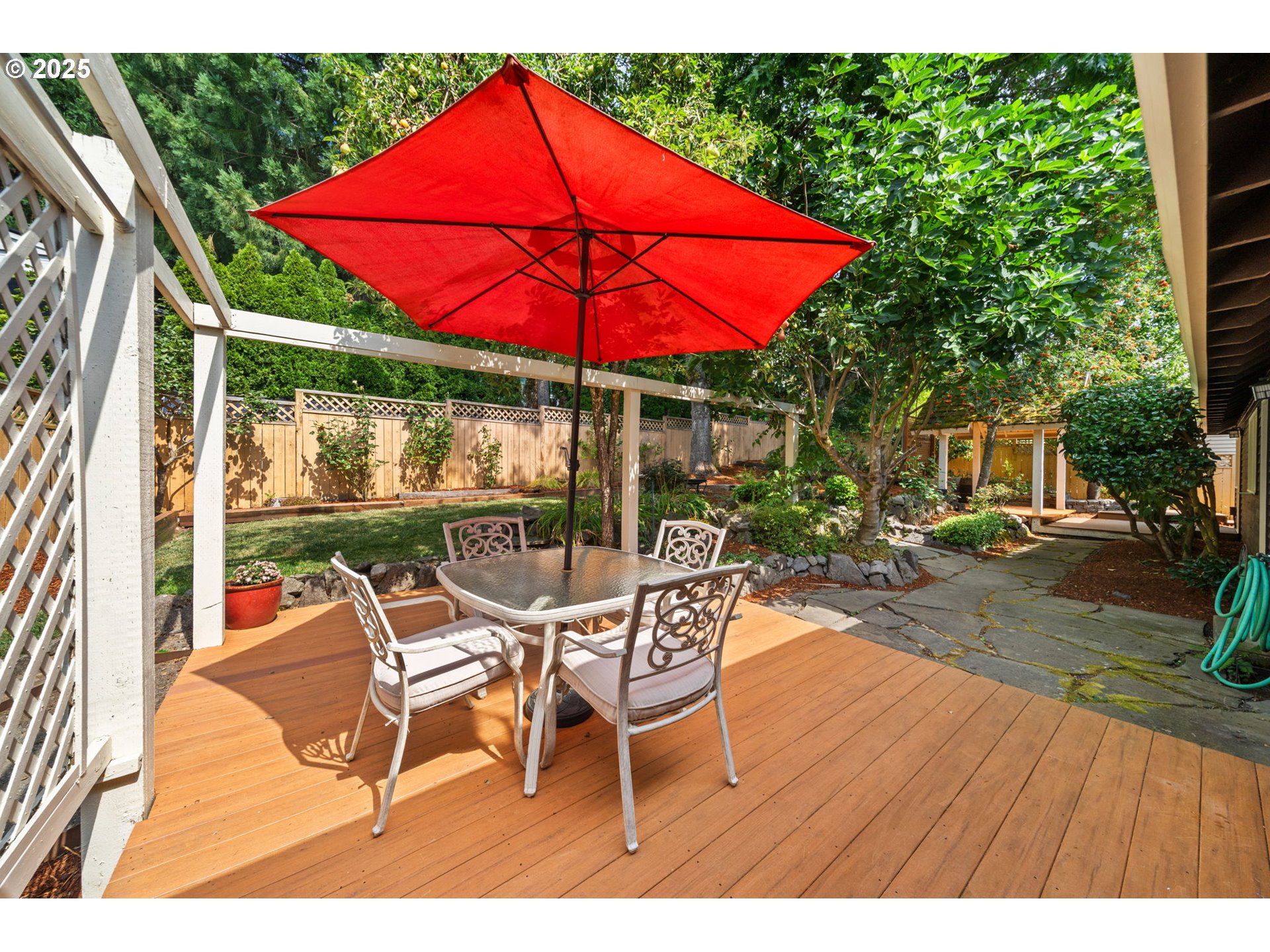 6827 Southwest Windemere Loop Portland, OR 97225 - Photo 40 of 48