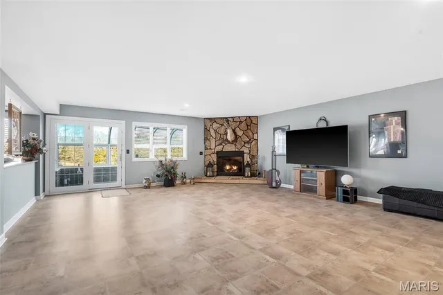 $749,900 | 2499 Stonegate Drive, Festus, MO 63028