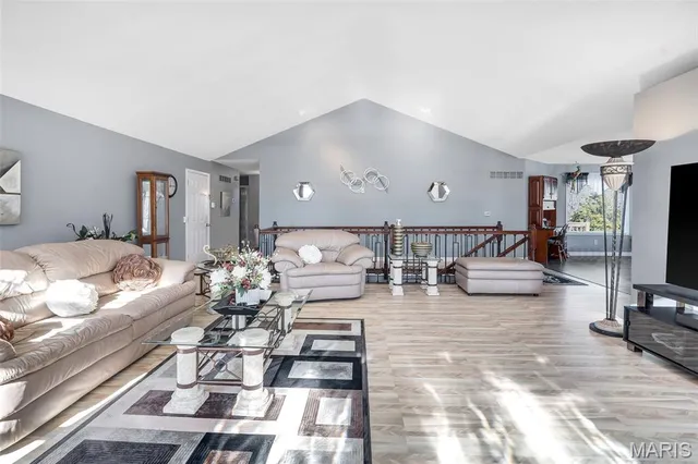 $749,900 | 2499 Stonegate Drive, Festus, MO 63028