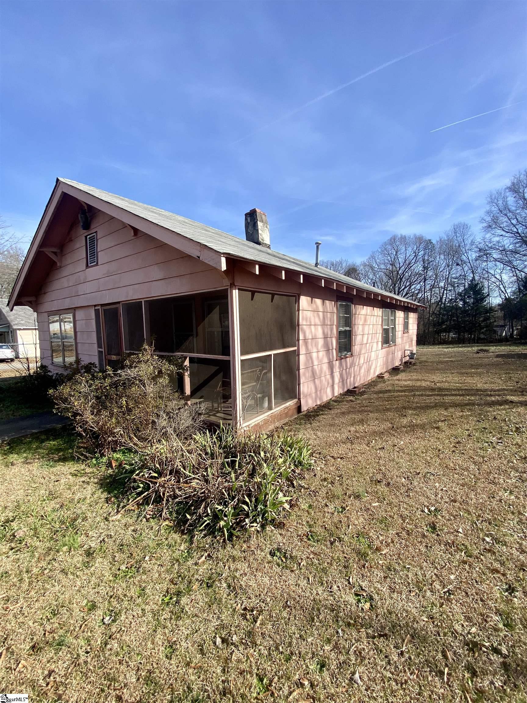 220 May Street Union, SC 29379 - Photo 3 of 28